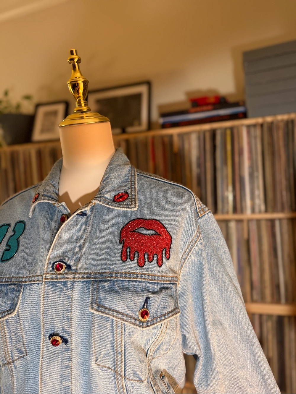 Custom Taylor Swift “Eras” Denim Jacket Oversize Vintage Hard Rock Cafe Swiftie - Picture 5 of 13